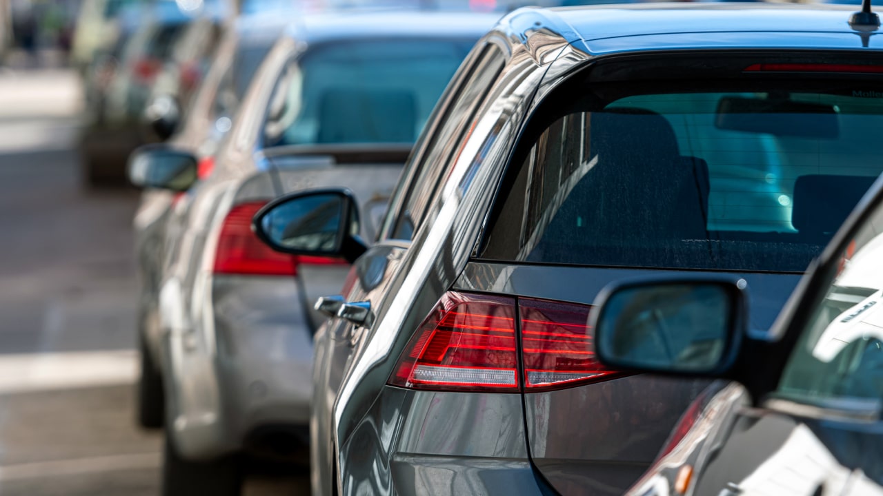 cars on road charging clients for mileage header image